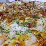 japanese pizza pizza-la seafood italiana closeup